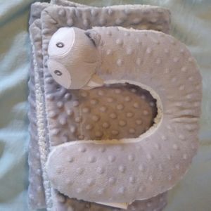 Baby blanket and neck support
